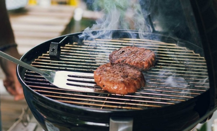 Why Should You Buy A Charcoal Grill Under 200?