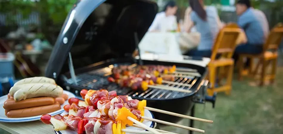 How-to-Get-Charcoal-Flavor-on-an-Electric-Grill